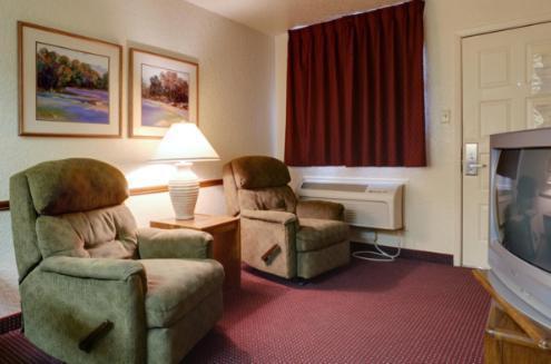 Amerihome Inn & Suites Houston Airport North Екстер'єр фото